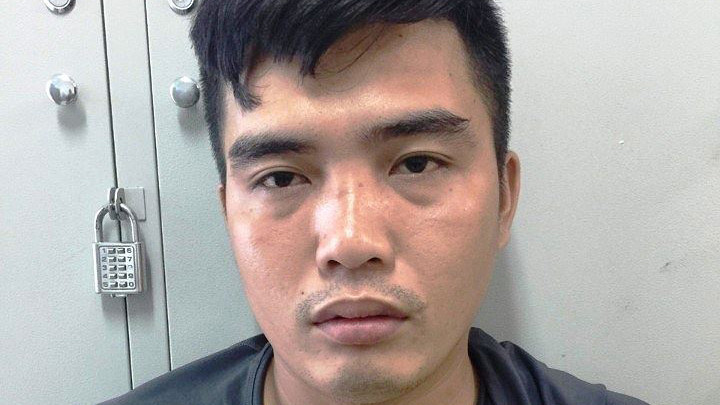 Nguyễn Tâm Hùng tại công an.