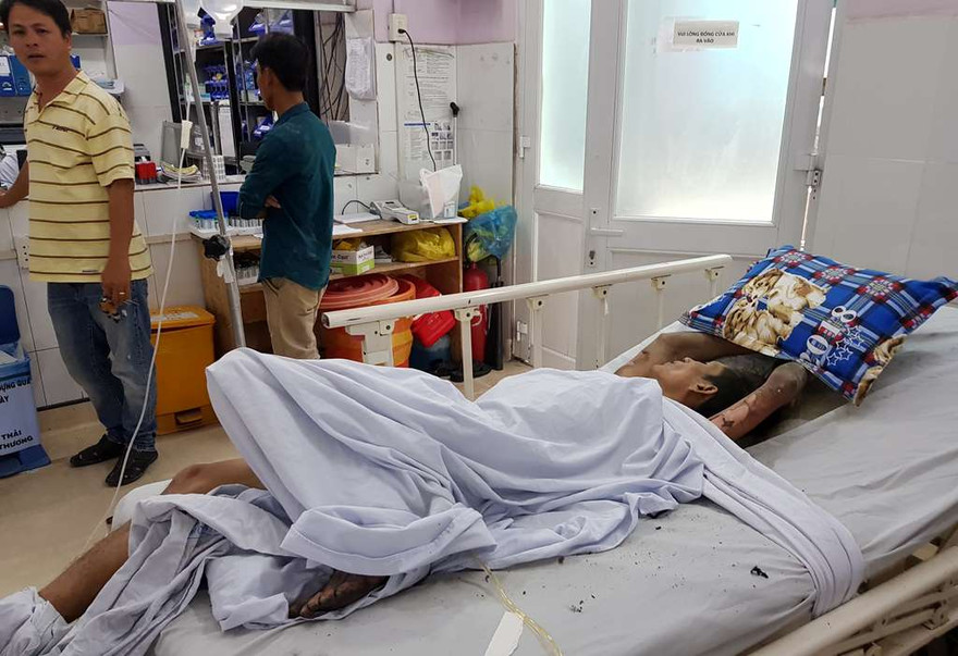 Phong đang được điều trị tại bệnh viện.
