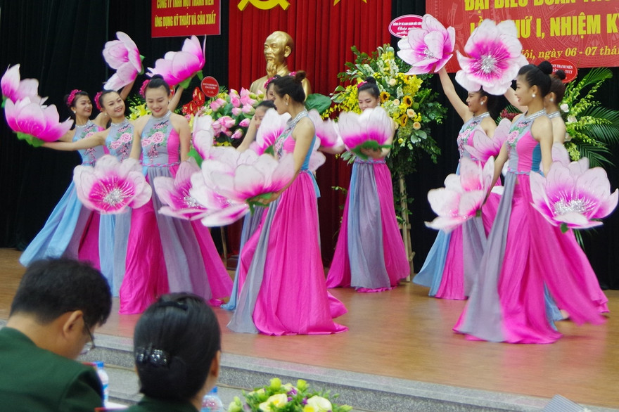 Đoàn viên áo lính trên mặt trận kinh tế