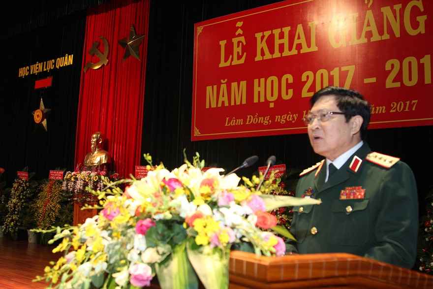 Đại tướng Ngô Xuân Lịch phát biểu chỉ đạo tại lễ khai giảng năm học mới của Học viện Lục quân, sáng 15/9