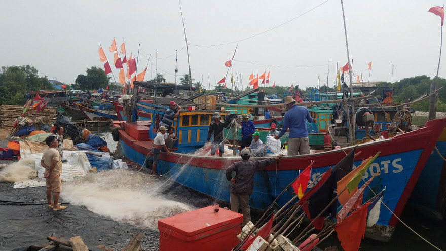 Tàu thuyền được phép ra khơi sau 3 ngày tránh bão. 