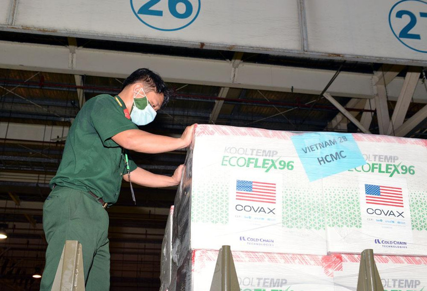 Đây là lô hàng trong khoản hỗ trợ 3 triệu liều vắc xin Moderna để phòng, chống dịch COVID-19 do Chính phủ Mỹ viện trợ thông qua cơ chế Covax Facility.