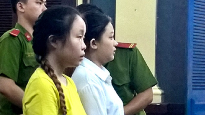 Bị cáo Wah đang nuôi con nhỏ nên được hưởng mức án nhẹ. Ảnh: H. D.