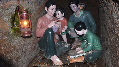 Giá trị nổi bật của hệ thống làng hầm Vĩnh Linh là chuyển hẳn cuộc sống xuống dưới lòng đất. 