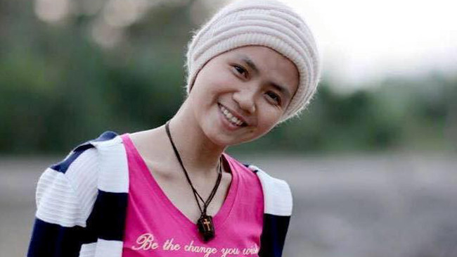 Ngọc Nữ luôn tươi cười dù cuộc sống có khó khăn. Ảnh: FBNV.