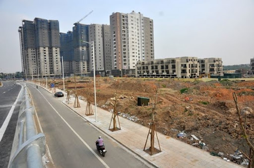 Dù thị trường bất động sản khó khăn nhưng giá nhà ở chưa có dấu hiệu giảm.