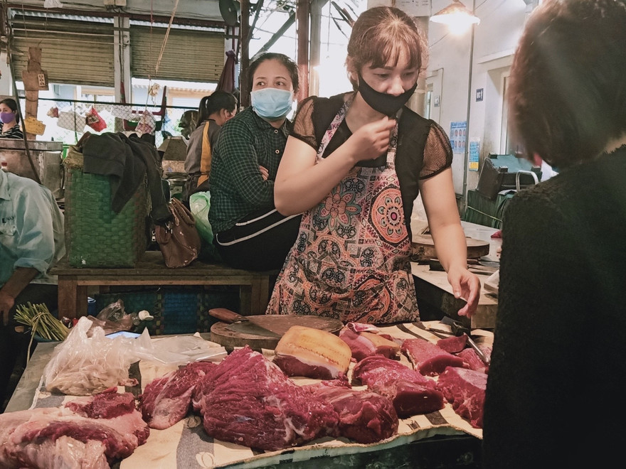 Thịt lợn trong nước vẫn ở mức cao