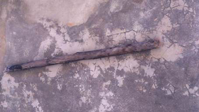 Thanh gỗ được xác định là hung khí đối tượng sử dụng để gây án