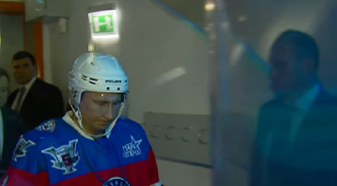 Putin ghi bàn môn Hockey mừng sinh nhật 63 tuổi