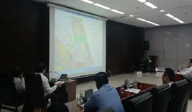 Cuộc họp xử lý các dự án treo ven biển để trả lại bờ biển cho người dân