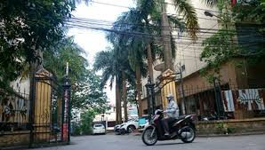 Nhà công vụ Hoàng Cầu (Đống Đa, Hà Nội).