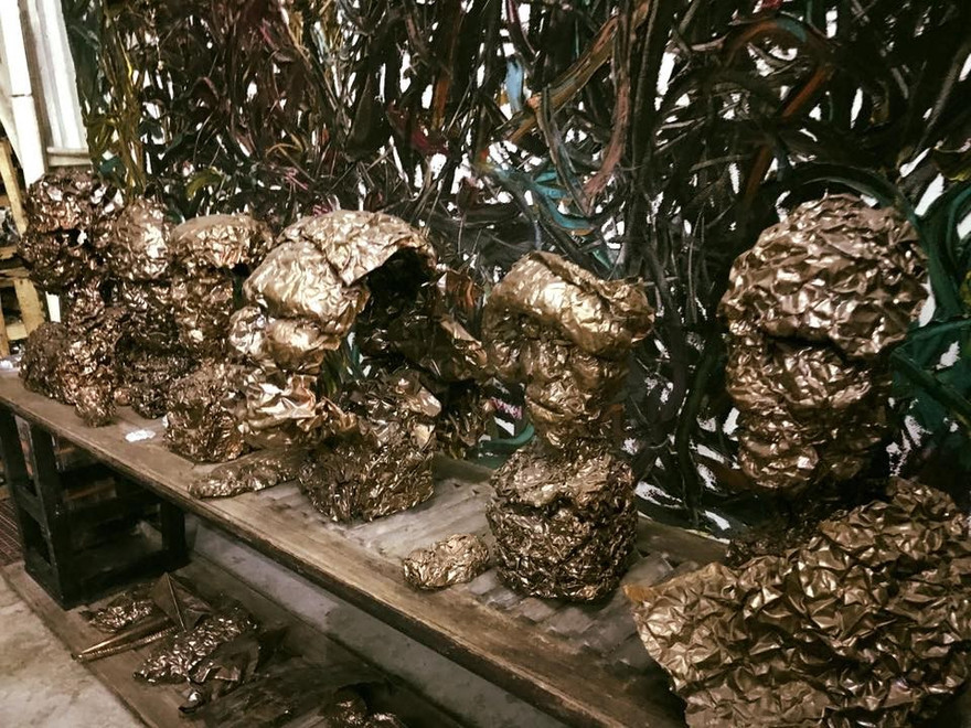 Từ khu nhà phế liệu ở Phan Xích Long, quận Phú Nhuận, TP.HCM được họa sĩ Nguyễn Quốc Dân thuê lại và biến thành một nơi có không gian sống nghệ thuật.