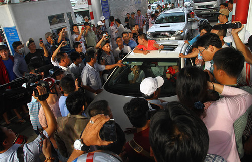 Bộ trưởng Tô Lâm yêu cầu không để xảy ra ùn tắc tại trạm BOT dịp Tết.