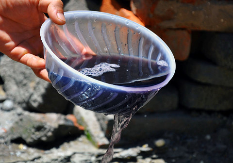 Làng 'đói' nước sạch giữa Hà Nội