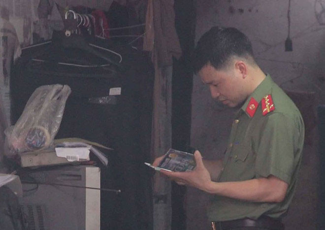 Công an khám xét nhà riêng của ông Nguyễn Khắc Tuấn