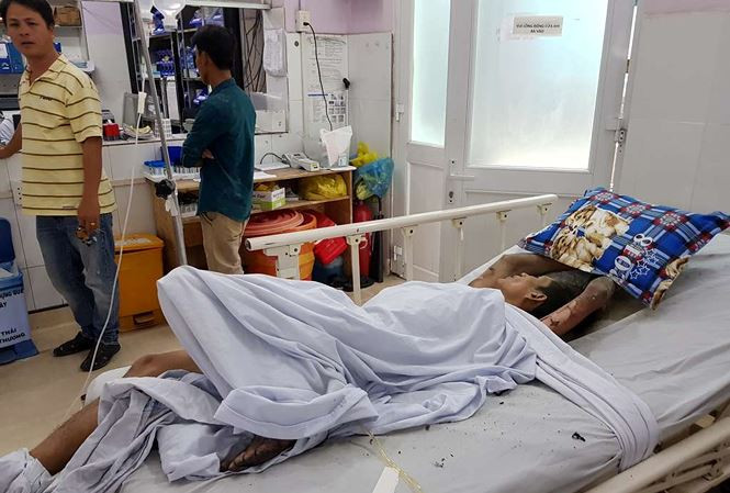 Phong đang được điều trị tại bệnh viện.