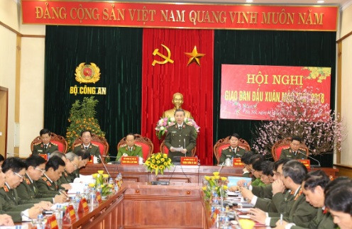 Bắt hơn 1.300 đối tượng đánh bạc dịp Tết Nguyên đán 2018