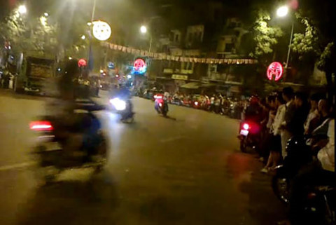 Khởi tố nhóm cầm đầu tổ chức đua xe quanh hồ Gươm