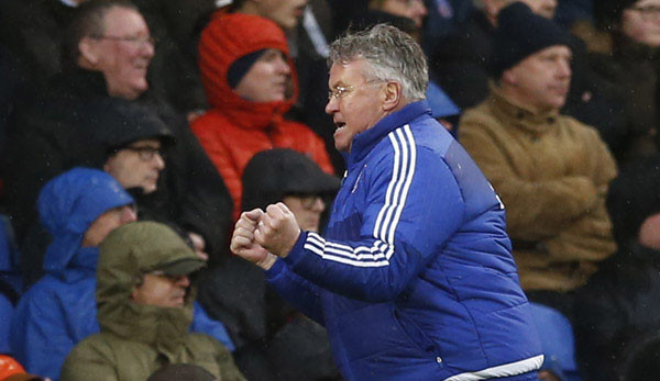 Hiddink đã biết mùi chiến thắng ở Chelsea