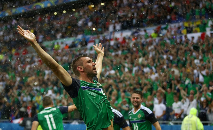 McAuley. là tác giả bàn mở tỷ số của trận đấu.