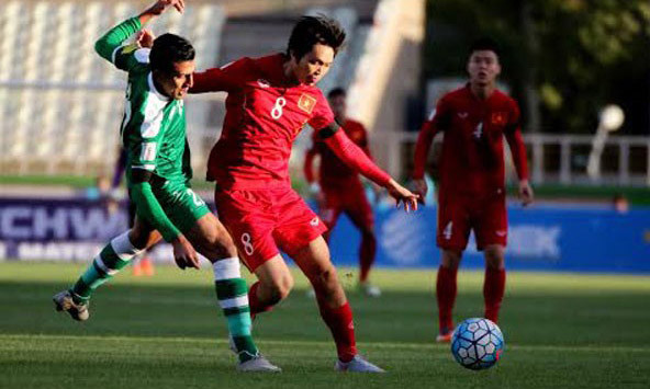 Tuyển Việt Nam (áo đỏ) chia tay chặng đường vòng loại World Cup. Ảnh: Zing.