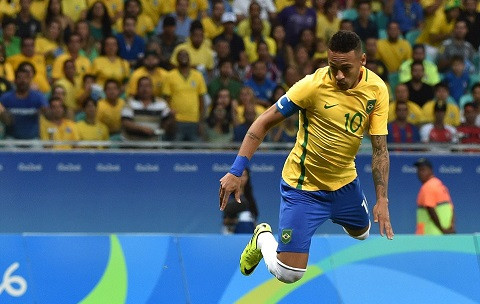 Hai siêu phẩm đưa Brazil vào bán kết Olympic