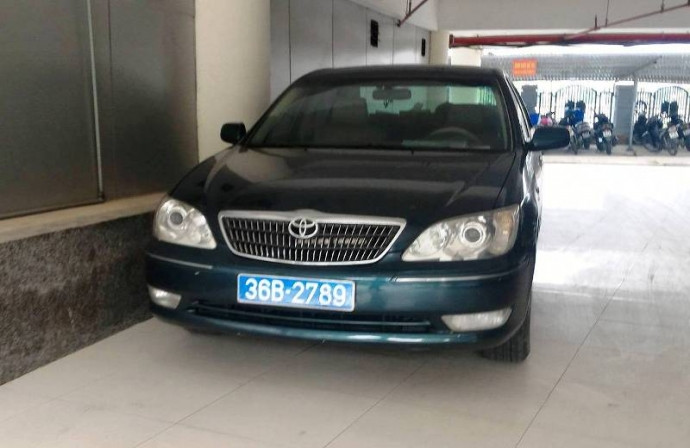 Chiếc xe khi còn đeo biển xanh. Ảnh: Vietnamnet