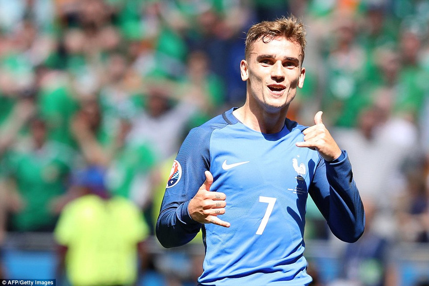 Cú đúp của Griezmann trong hiệp 2 đã giúp Pháp lội ngược dòng thành công trước CH Ireland.