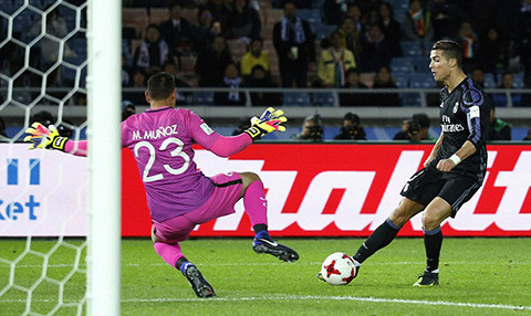 Ronaldo ấn định chiến thắng cho Real