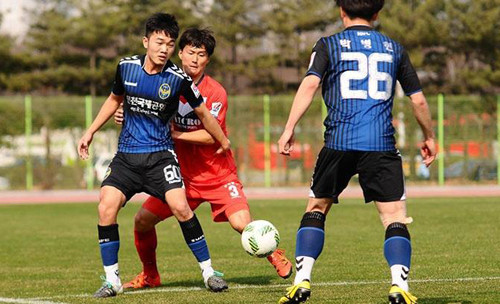 Xuân Trường là cầu thủ Việt Nam đầu tiên được chơi bóng tại K-League.