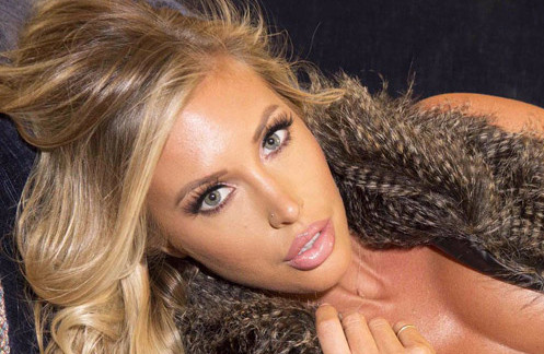 Samantha còn khẳng định mình là fan cuồng của Pogba từ khi anh còn thi đấu cho Juventus