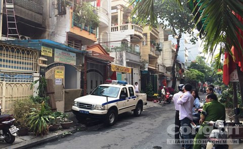 Cụ bà 70 tuổi kêu cứu trong căn nhà cháy sáng mùng 2 Tết