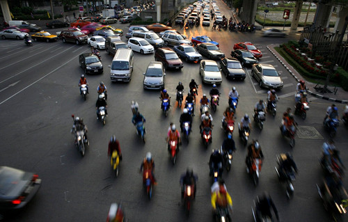 Tài xế say xỉn phải dọn nhà xác