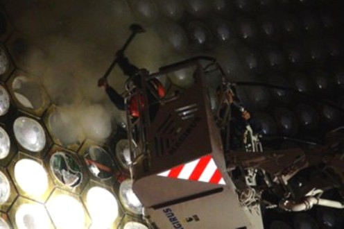 Lính cứu hỏa tại hiện trường.