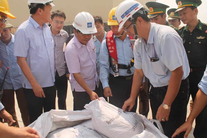 Theo khai báo của Formosa, trước đây đã nhiều lần nhập mặt hàng này vào cảng Hải Phòng. Tuy nhiên, đây là lần đầu tiên mặt hàng này nhập về cảng Vũng Áng. 