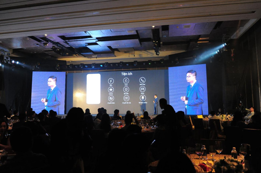 Lãnh đạo Viettel Telecom giới thiệu các dịch vụ mới 