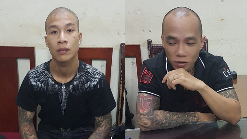 Hai nam thanh niên khống chế nữ điều dưỡng bị đưa về CQĐT để phục vụ công tác điều tra, xử lý. Ảnh: An ninh Thủ đô