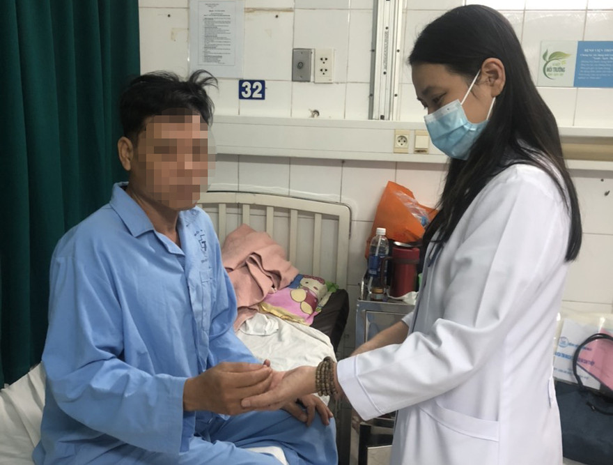 Người đàn ông may mắn được cứu sống sau đột quỵ.