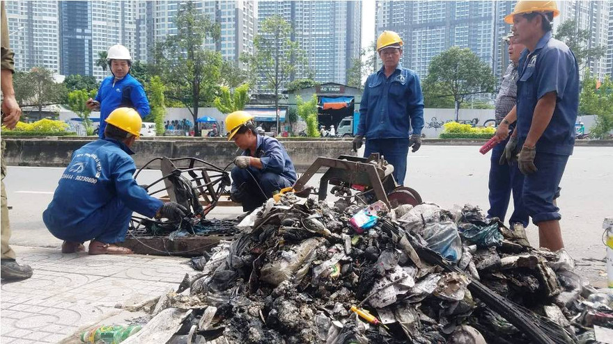 Sở TNMT đề xuất sử dụng camera phạt nguội người xả rác, tè bậy.