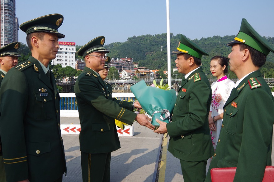Kết nghĩa hữu nghị liên Đồn - Trạm trên biên giới Việt - Trung
