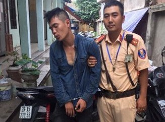 Ngô Quý Anh và tang vật.