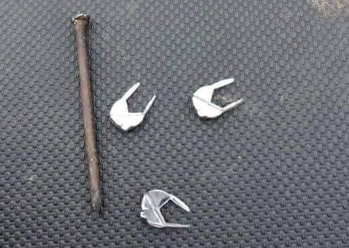 Loại đinh gây ra hàng loạt vụ thủng săm trên cao tốc Hà Nội - Bắc Giang.