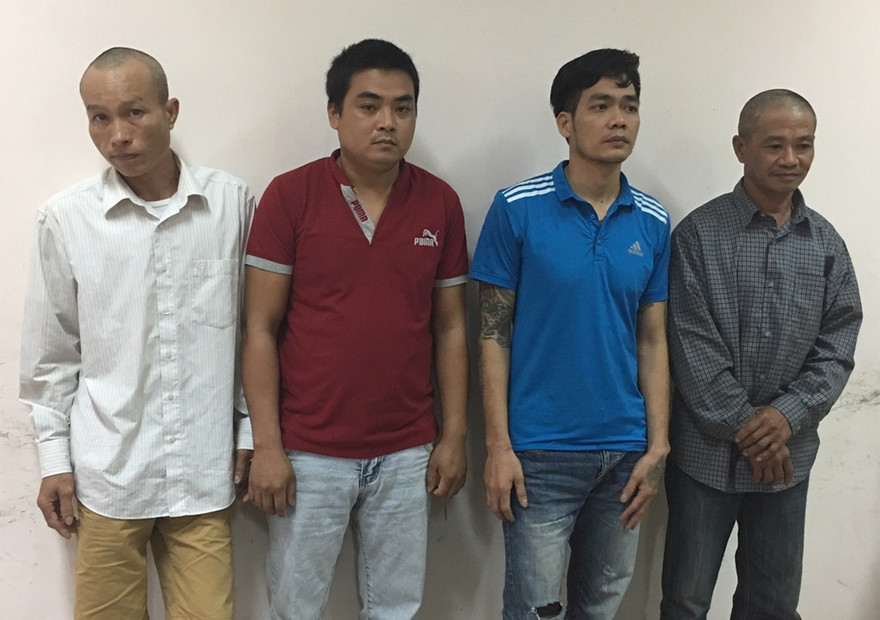 Băng nhóm trộm cắp, tiêu thụ ô tô do phạm tội mà có.