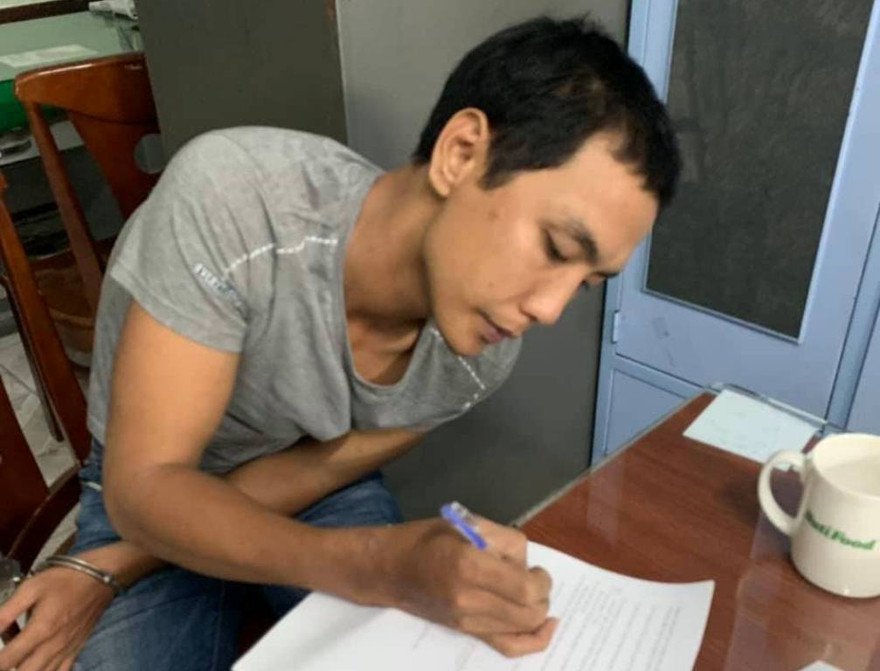 Nguyễn Bảo Anh tại công an.