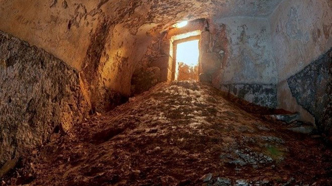 Căn phòng nơi có bồn tắm nghi thức được phát hiện. (Nguồn: IAA) 