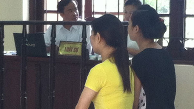 Hai cựu giáo viên mầm non tại toà sơ thẩm.