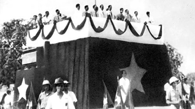 Các lực lượng bảo vệ trong ngày lễ độc lập cách đây 70 năm. Ảnh tư liệu.