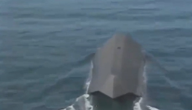 Cận cảnh chiến hạm tàng hình tuyệt mật đầu tiên của Mỹ