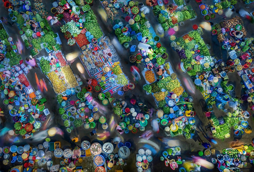 Sắc màu chợ 'chồm hổm' ở Hậu Giang 