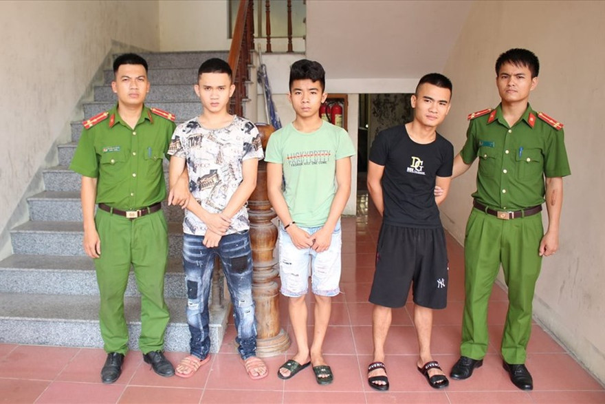 3 đối tượng Hùng, Tấn và Sỹ bị bắt giữ.